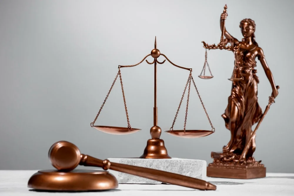 Best real estate law firm Calgary / Best Personal Injury Lawyer in Calgary